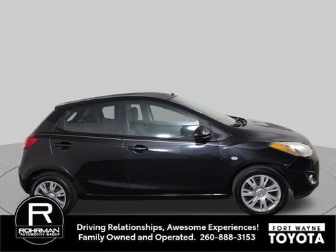 Used 2014 MAZDA MAZDA2 Sport FWD image 5