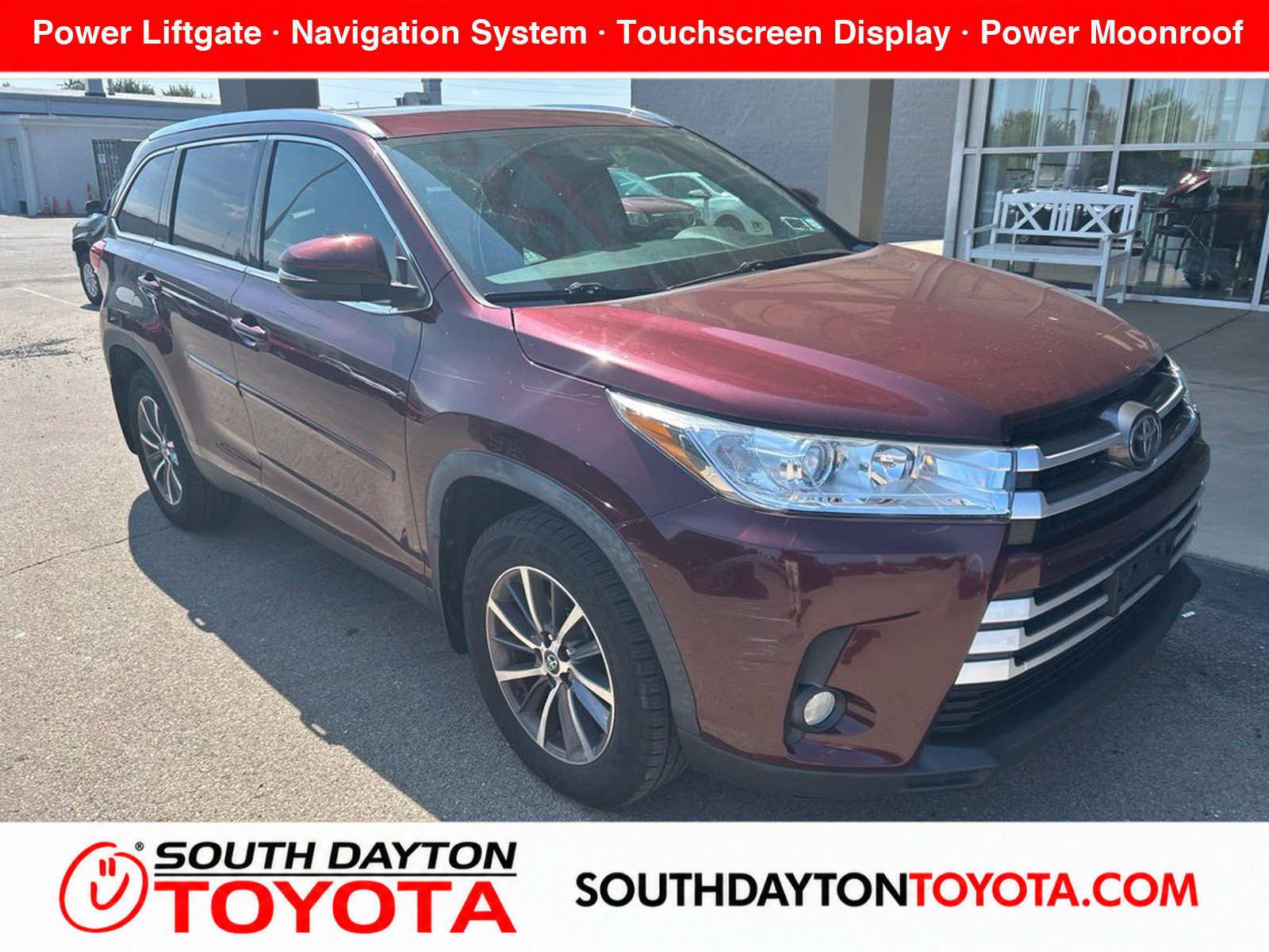 Used 2019 Toyota Highlander XLE AWD/4WD image 1