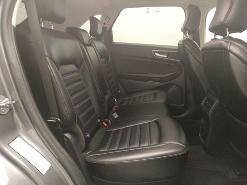 Used 2024 Ford Edge SEL image 19