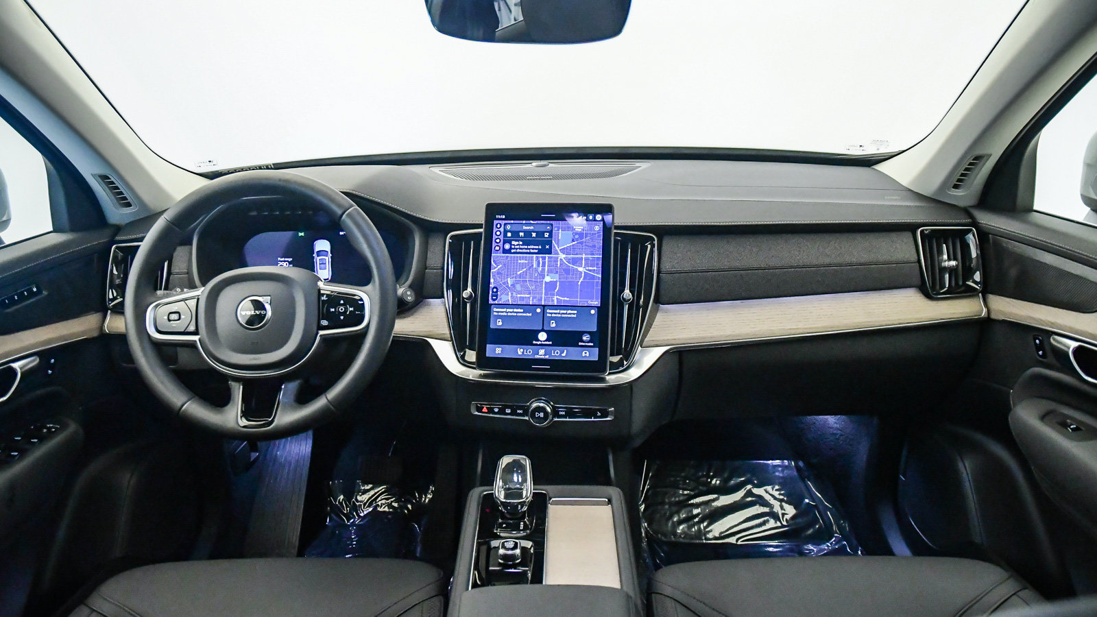 Certified 2026 Volvo XC90 B6 Plus AWD/4WD image 15