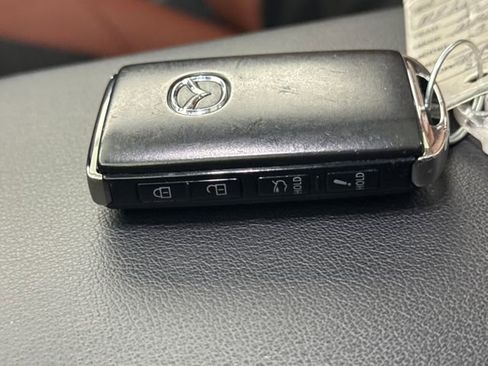 Used 2024 MAZDA MAZDA3 s image 37