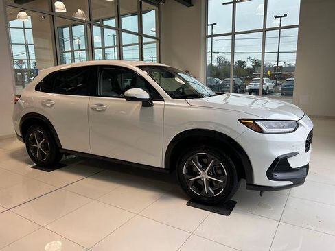 Used 2023 Honda HR-V EX-L image 6