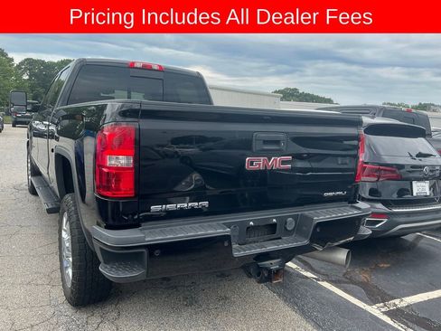 Used 2018 GMC Sierra 2500 Denali w/ Duramax Plus Package AWD/4WD image 3
