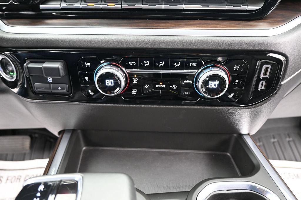 Used 2025 GMC Sierra 1500 SLT w/ SLT Premium Plus Package AWD/4WD image 16