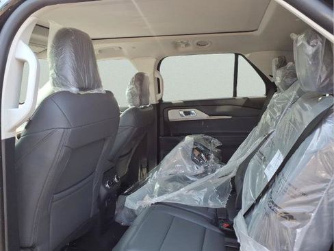 New 2026 Ford Explorer Active w/ Active Comfort Package AWD/4WD image 26