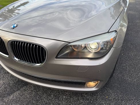 Used 2011 BMW 750i RWD image 20