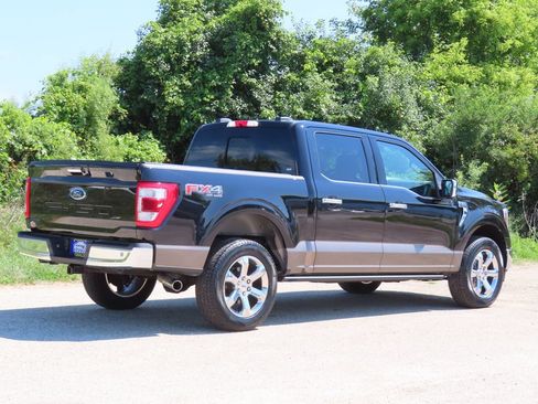 Used 2022 Ford F150 Lariat w/ Equipment Group 502A High AWD/4WD image 3