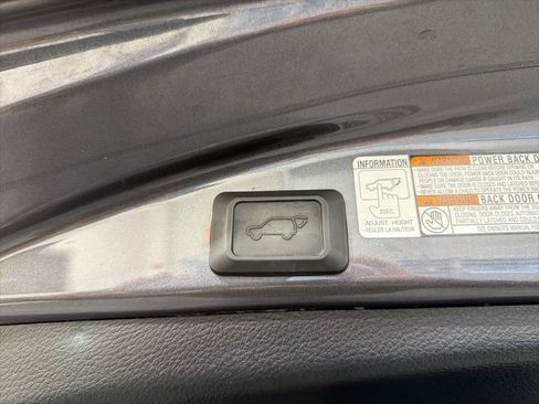 Used 2016 Toyota RAV4 XLE image 35