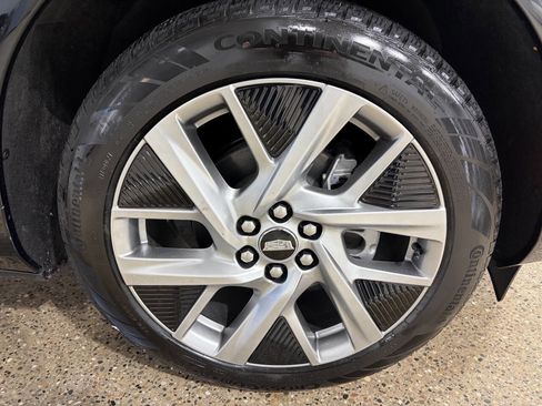 Used 2025 Cadillac Optiq Luxury 1 w/ LPO, Floor Liner Package image 44