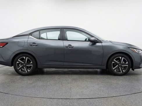 Used 2025 Nissan Sentra SV image 11