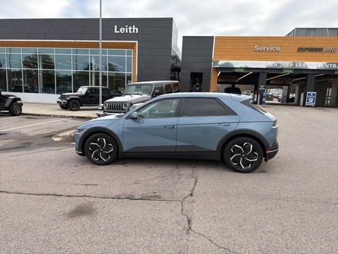 Used 2023 Hyundai Ioniq 5 SE image 2