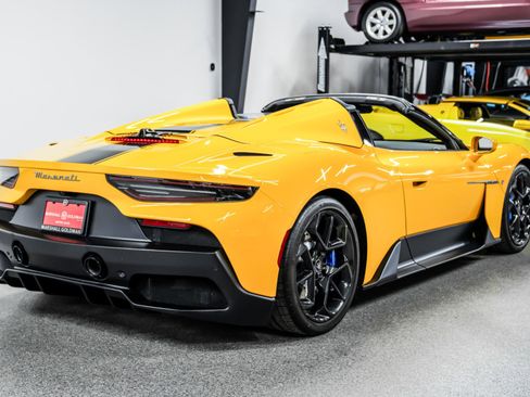 Used 2023 Maserati MC20 Spyder image 8