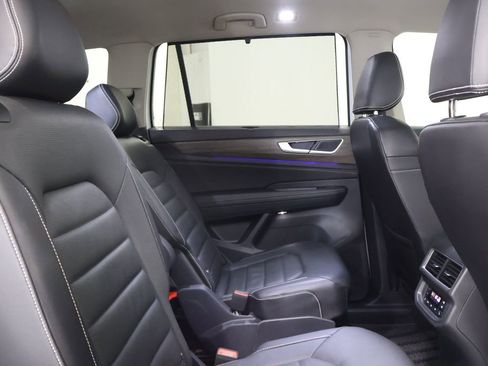 Used 2024 Volkswagen Atlas SEL image 24