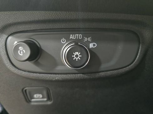 Used 2019 GMC Terrain SLE w/ Driver Convenience Package image 24