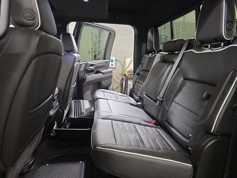 Used 2025 GMC Sierra 2500 AT4X AWD/4WD image 13