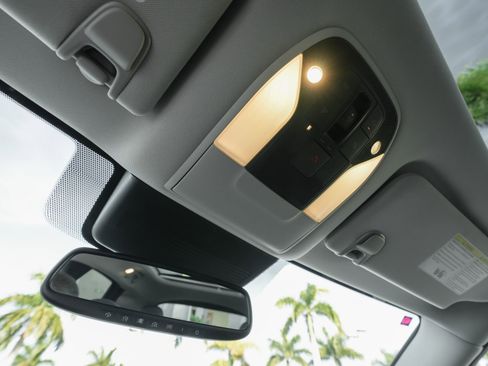 Used 2019 INFINITI QX50 Luxe w/ Navigation Package image 19