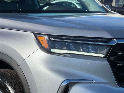 Used 2024 Honda Pilot EX-L image 8