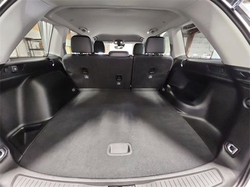 Used 2022 Jeep Grand Cherokee Limited image 18
