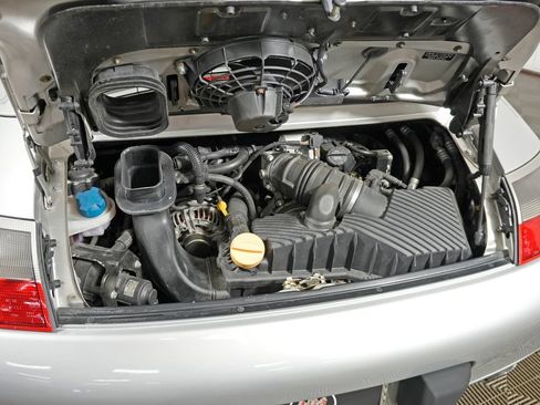 Used 2000 Porsche 911 Carrera RWD image 40