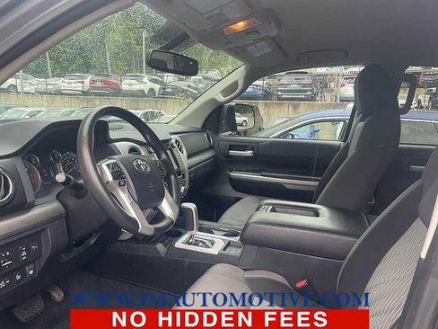 Used 2017 Toyota Tundra SR5 w/ SR5 Upgrade Package AWD/4WD image 2
