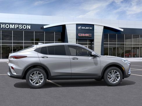 New 2025 Buick Envista Preferred w/ Convenience I Package image 32