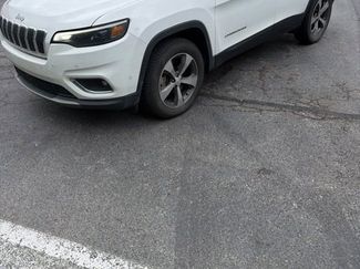 Used 2019 Jeep Cherokee Limited w/ Luxury Group AWD/4WD video 1