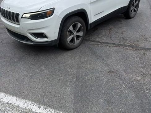 Used 2019 Jeep Cherokee Limited w/ Luxury Group AWD/4WD image 1