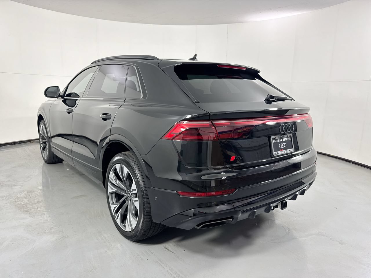 Used 2025 Audi Q8 Premium Plus AWD/4WD image 6