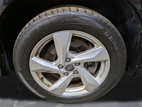 Used 2020 Audi Q3 2.0T Premium image 27