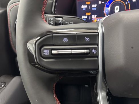 New 2025 Chevrolet Colorado Z71 image 12