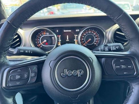 Used 2022 Jeep Wrangler Unlimited Sport w/ Sun And Sound Package AWD/4WD image 26