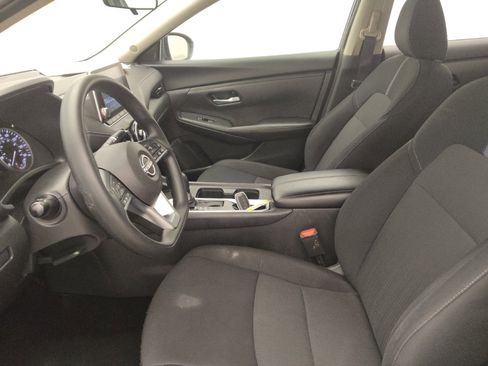 Used 2024 Nissan Sentra SV FWD image 17