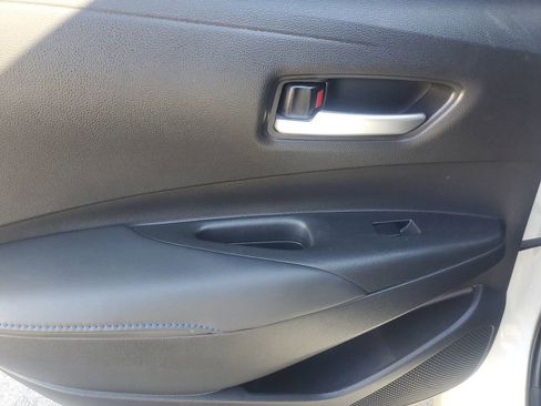 Used 2022 Toyota Corolla XSE image 15