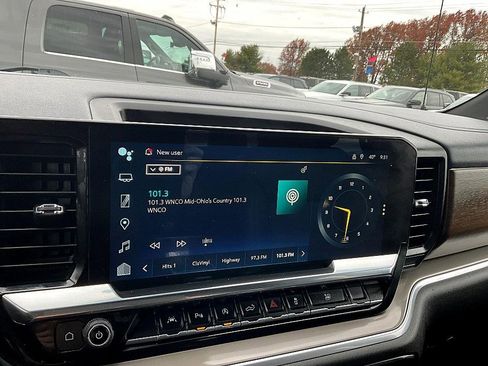 Used 2022 Chevrolet Silverado 1500 High Country image 19