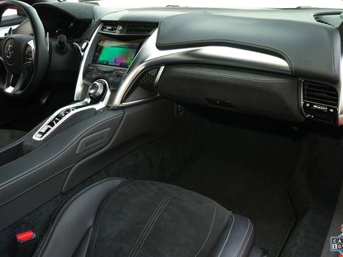 Used 2020 Acura NSX image 13