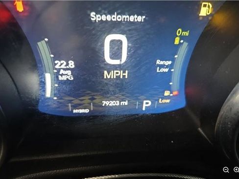 Used 2022 Jeep Wrangler Unlimited Sahara AWD/4WD image 9
