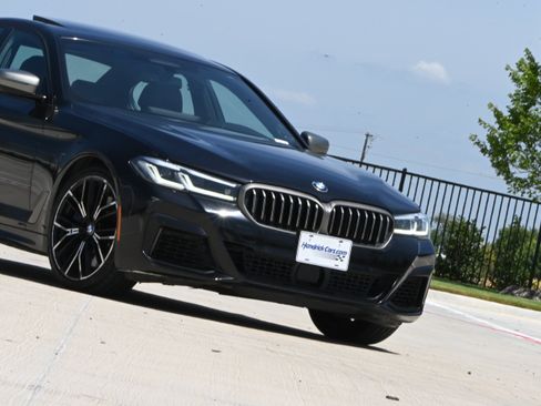 Used 2021 BMW M550i xDrive AWD/4WD image 38