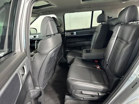 Used 2024 Hyundai Santa Fe Limited image 25