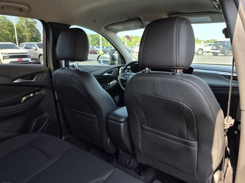Used 2024 Buick Encore GX Preferred FWD image 14