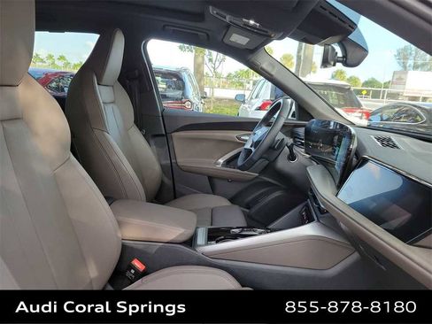 Certified 2025 Audi Q5 Prestige image 22