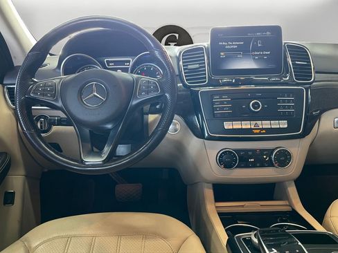 Used 2018 Mercedes-Benz GLE 350 w/ Premium 1 Package image 8