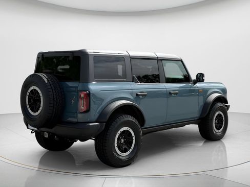 Used 2022 Ford Bronco Badlands w/ Sasquatch Package AWD/4WD image 5