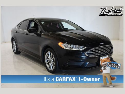 Used 2017 Ford Fusion SE w/ Fusion SE Technology Package FWD image 1