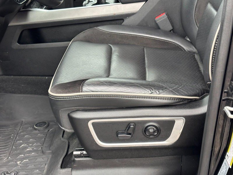 Used 2020 RAM 1500 Laramie w/ Sport Appearance Package AWD/4WD image 16