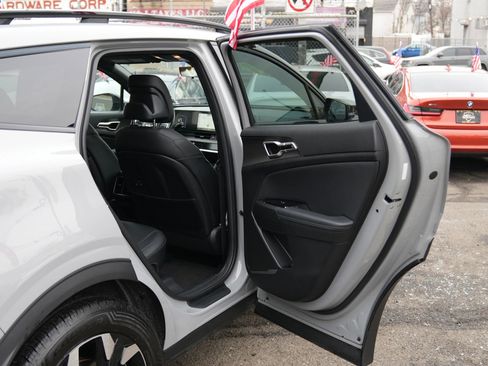 Used 2023 Kia Sportage X-Line image 14