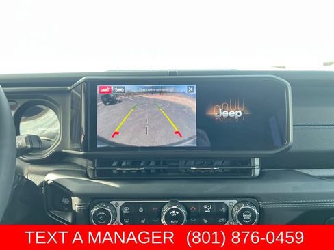 Used 2024 Jeep Wrangler High Altitude AWD/4WD image 20