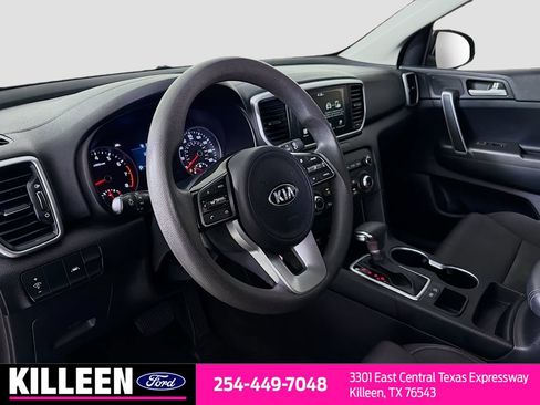 Used 2020 Kia Sportage LX FWD image 11