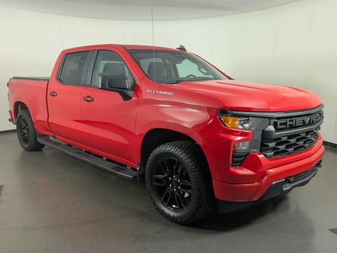 Used 2023 Chevrolet Silverado 1500 Custom AWD/4WD image 2