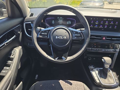 New 2026 Kia Seltos S image 13