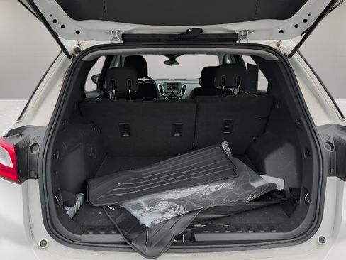 Used 2020 Chevrolet Equinox LS w/ LS Convenience Package FWD image 15